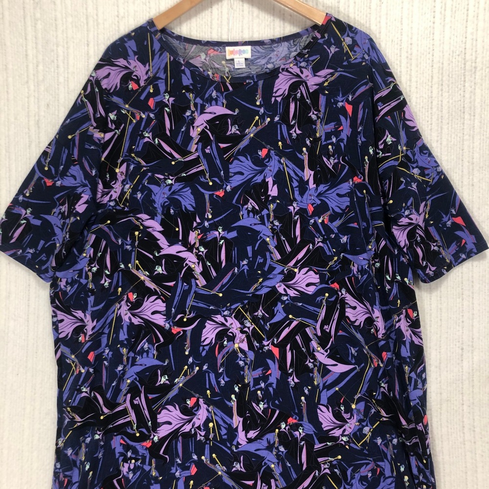LuLaRoe Disney Maleficent Tunic Top Short Sleeve Casual Comfy Women's Size Large